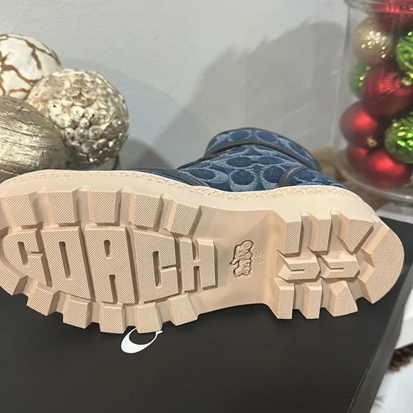 Coach denim signature monogram boots - Picture 4 of 4
